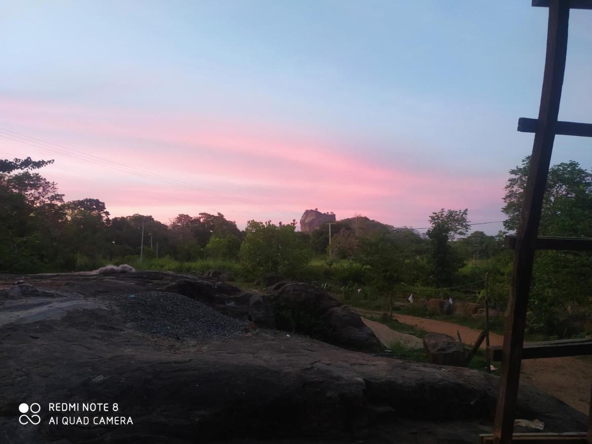 Sigiri Gayani Home Stay Sigiriya Dış mekan fotoğraf